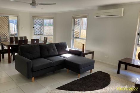 Property photo of 2/45 Southern Cross Close Telina QLD 4680