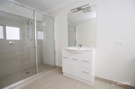 Property photo of 14 Napier Place Warrnambool VIC 3280