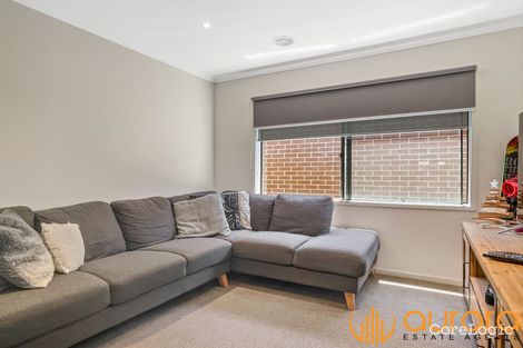 Property photo of 16 Caxton Close Clyde VIC 3978