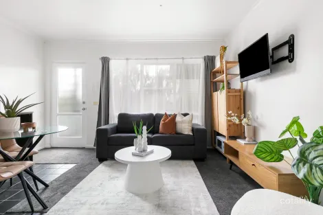 8/27 THE GROVE, COBURG, VIC 3058