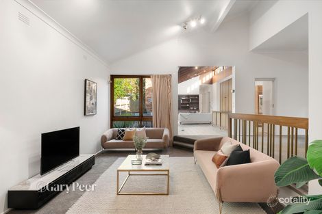 Property photo of 24 Orrong Crescent Caulfield North VIC 3161