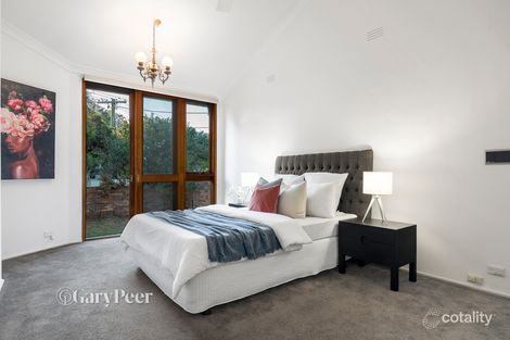 Property photo of 24 Orrong Crescent Caulfield North VIC 3161