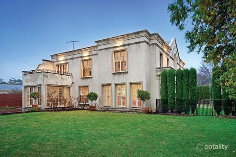 Property photo of 12 Albany Road Toorak VIC 3142