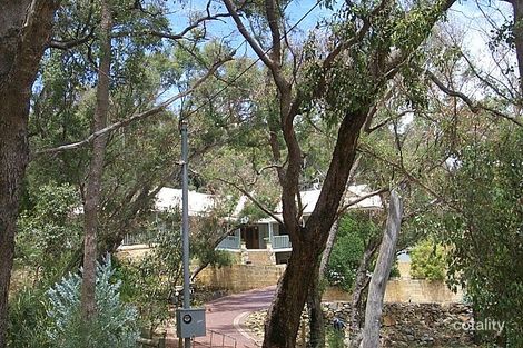 14 Faye Cres, Gooseberry Hill, WA 6076