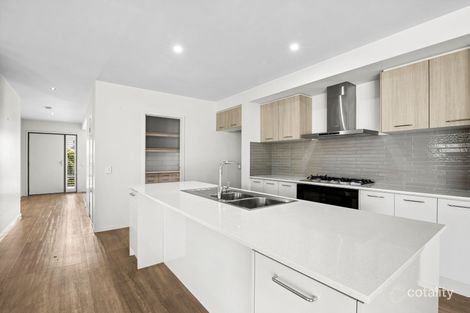 Property photo of 32 Longshore Street Torquay VIC 3228