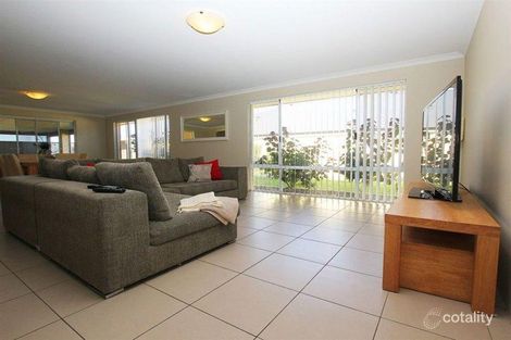 Property photo of 22 Ironbark Terrace Hammond Park WA 6164