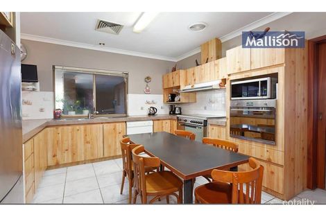 Property photo of 2 Merrifield Circle Leeming WA 6149