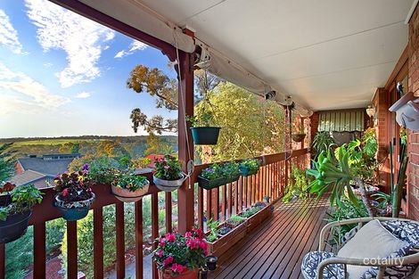 Property photo of 16 Crana Grove Greensborough VIC 3088