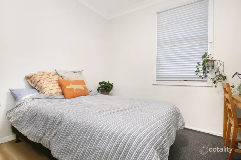 Property photo of 69 Maynes Parade Unanderra NSW 2526
