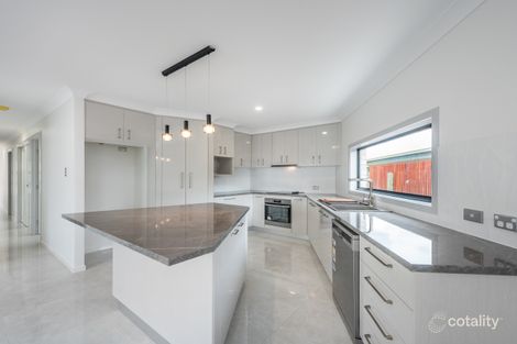 Property photo of 34 Kanimbla Street Holmview QLD 4207