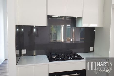 Property photo of 1 Wharfdale Lane Mawson Lakes SA 5095