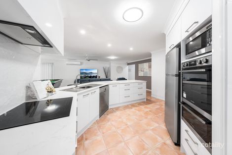 Property photo of 13 Goodenia Court Birkdale QLD 4159