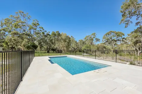 81 Moes Rd, Walligan, QLD 4655