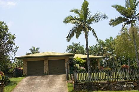 6 Violet St, Mooroobool, QLD 4870