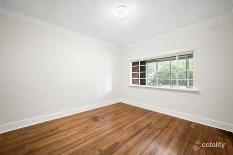 Property photo of 2/490 Toorak Road Toorak VIC 3142