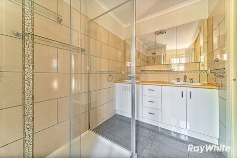 Property photo of 18 Aliza Avenue California Gully VIC 3556