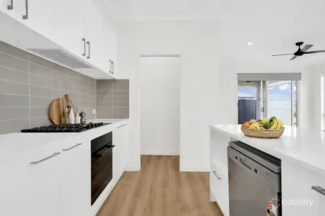 Property photo of 25 Brooklyn Circuit Spring Mountain QLD 4300