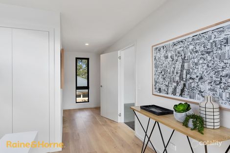 Property photo of 2/43 Suncoast Drive Blackmans Bay TAS 7052