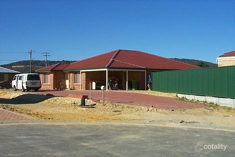 13 Cherruck Cl, Maddington, WA 6109
