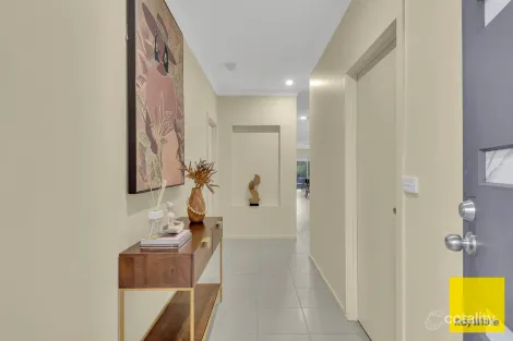 Property photo of 3 Eucla Street Tarneit VIC 3029