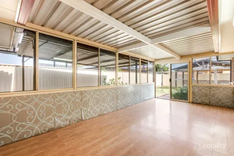 Property photo of 44 Bugong Street Prestons NSW 2170