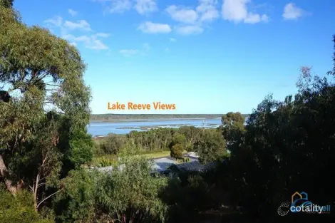 73 White Cres, Loch Sport, VIC 3851