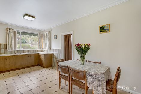 Property photo of 32 Apex Crescent Bulleen VIC 3105