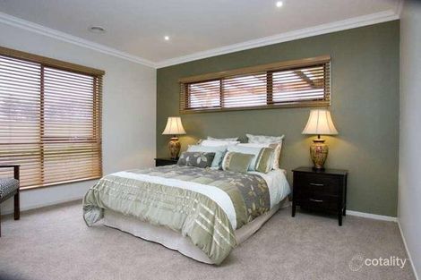 Property photo of 9 Waterside Drive Drouin VIC 3818