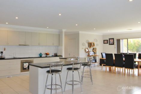 28 Cambridge Dr, Mansfield, VIC 3722