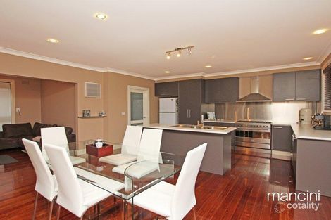 77 Orville St, Altona Meadows, VIC 3028