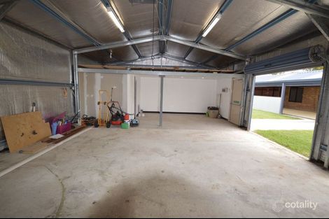 Property photo of 32 Kellerman Way Gosnells WA 6110