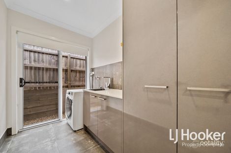 Property photo of 69 Skyblue Circuit Yarrabilba QLD 4207