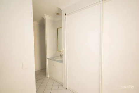 Property photo of 10 Madison Terrace Roma QLD 4455