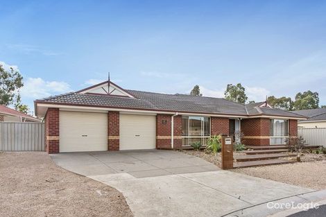 Property photo of 15 Simpson Place Caroline Springs VIC 3023