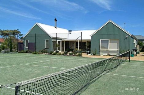 Property photo of 4 Wildcoast Avenue Blairgowrie VIC 3942