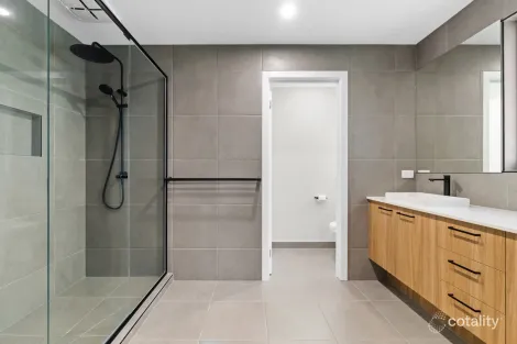 Property photo of 35 Bartholomew Circuit Traralgon VIC 3844