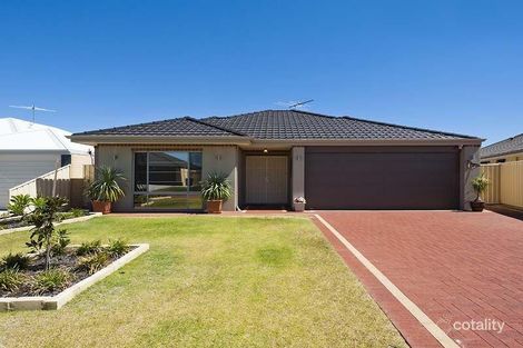4 Burrill Rest, Lakelands, WA 6180