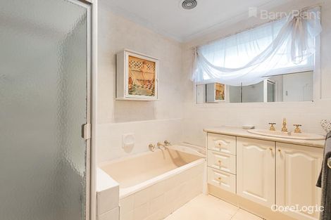 Property photo of 14 Winchester Drive Bayswater North VIC 3153