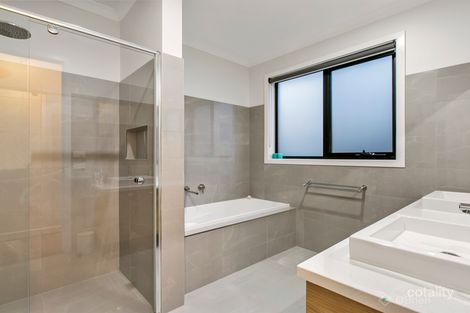 Property photo of 22 Lavender Road Officer VIC 3809