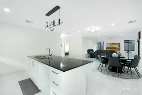 Property photo of 16 Partridge Bend Byford WA 6122