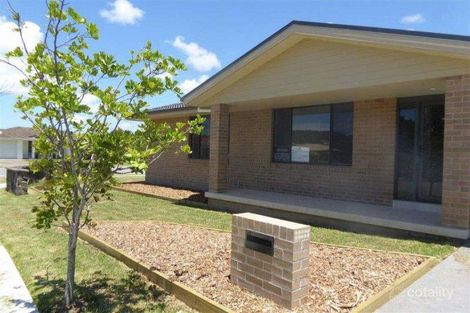 2/1 Pioneer Dr, Forster, NSW 2428