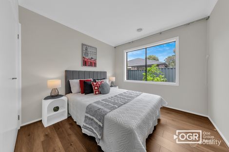 Property photo of 44 Blackcurrant Circuit Mernda VIC 3754