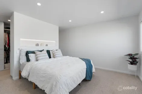 Property photo of 51 Thomas Mitchell Road Killarney Vale NSW 2261