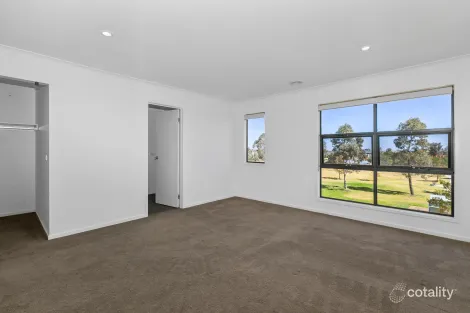 Property photo of 1 Pandan Walk Manor Lakes VIC 3024