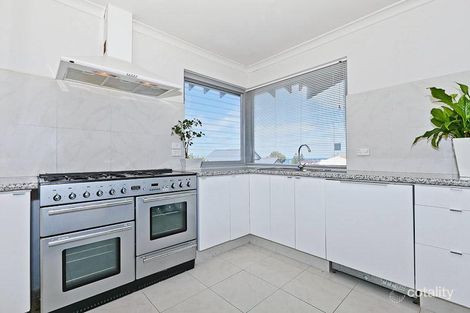 Property photo of 11B Padbury Circle Sorrento WA 6020