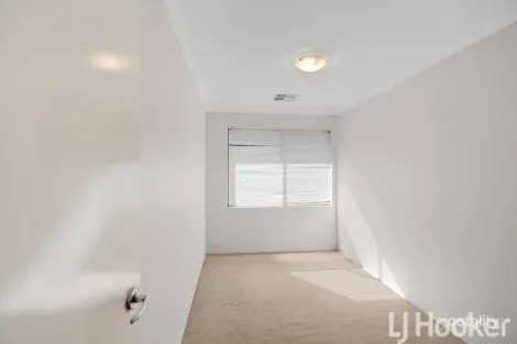 Property photo of 23 Richview Ramble Wannanup WA 6210