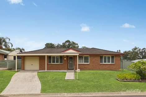 32 Casuarina Cres, Metford, NSW 2323