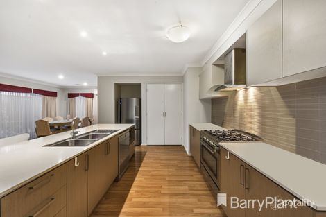 Property photo of 27 Cadell Avenue Tarneit VIC 3029