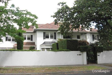 Property photo of 2 Huntingfield Road Toorak VIC 3142