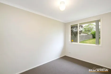 Property photo of 27 Maclaurin Crescent Chifley ACT 2606